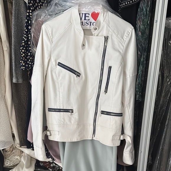 Women's White Jacket - Picture 12 of 12